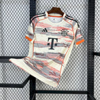 Maillot Bayern Munich Extérieur 2025/2026 vue de face