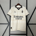 Maillot AC Milan x Pleasures Fourth Blanc 2024/2025, face avant sur fond grillagé
