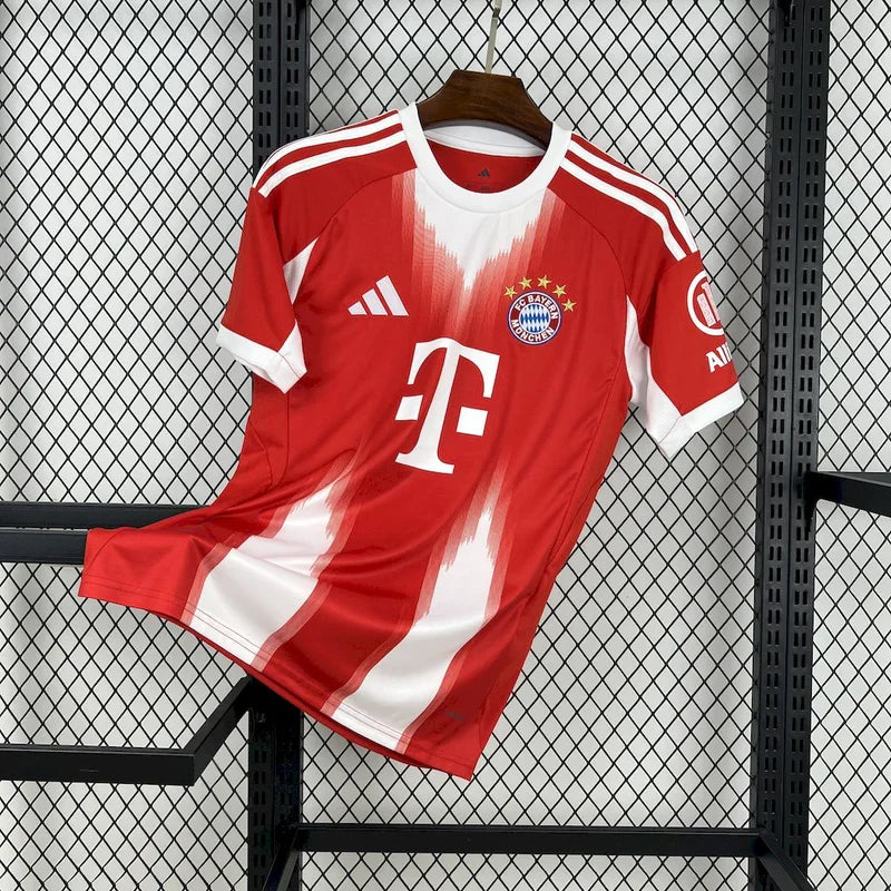 Maillot Bayern Munich Domicile 2025/2026 vue de face
