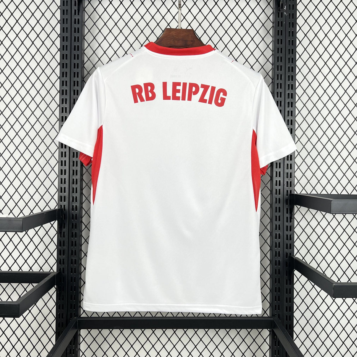 Maillot RB Leipzig Domicile 2026/2027 vue arrière sur fond grillagé